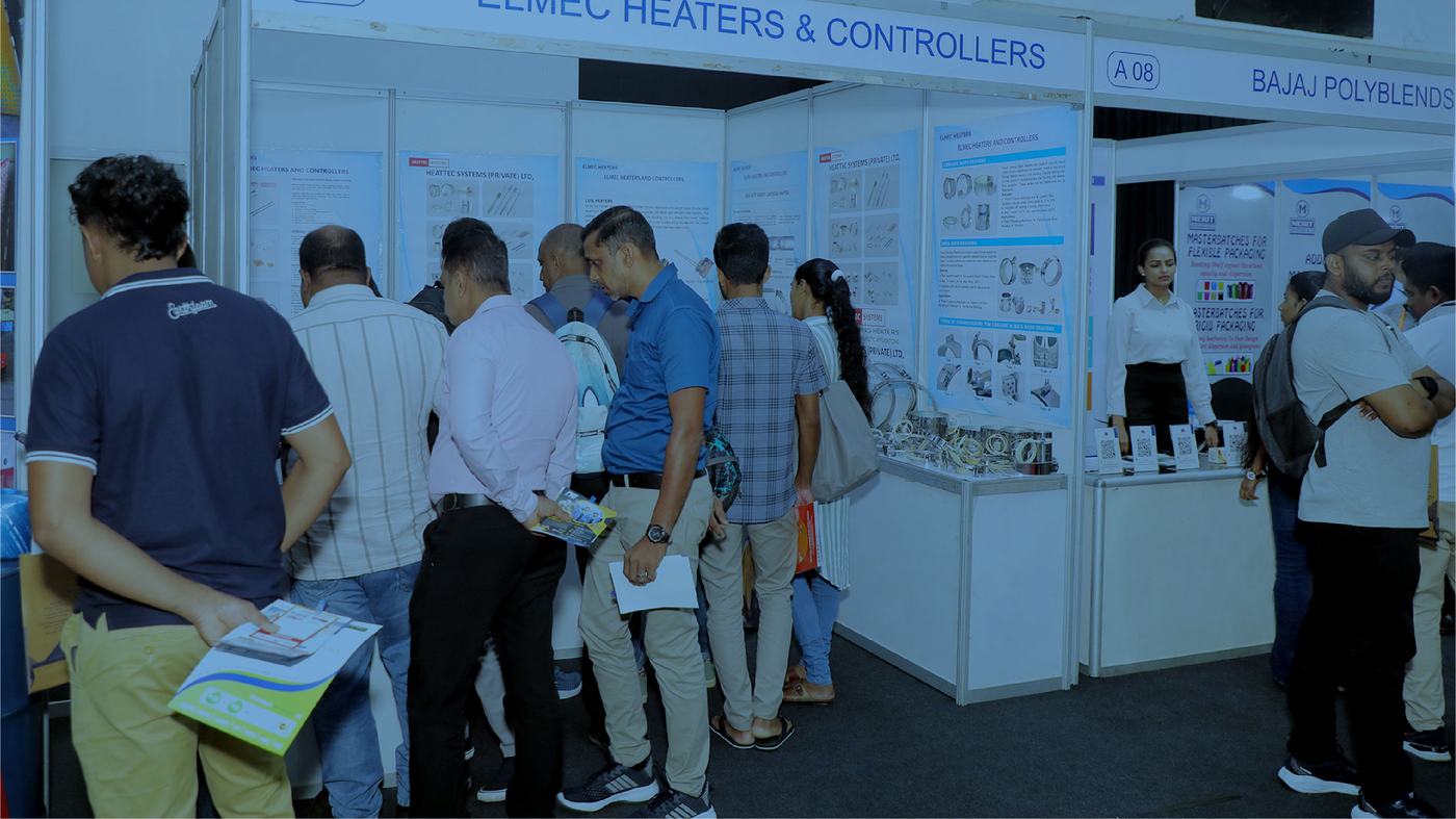 Crowded aisle at COMPLAST Sri Lanka
